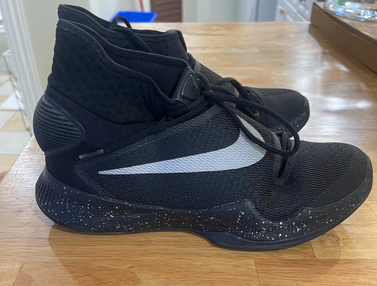 Nike Zoom Hyperrev  size 10.5 Men's Basketball Shoes - photo 4