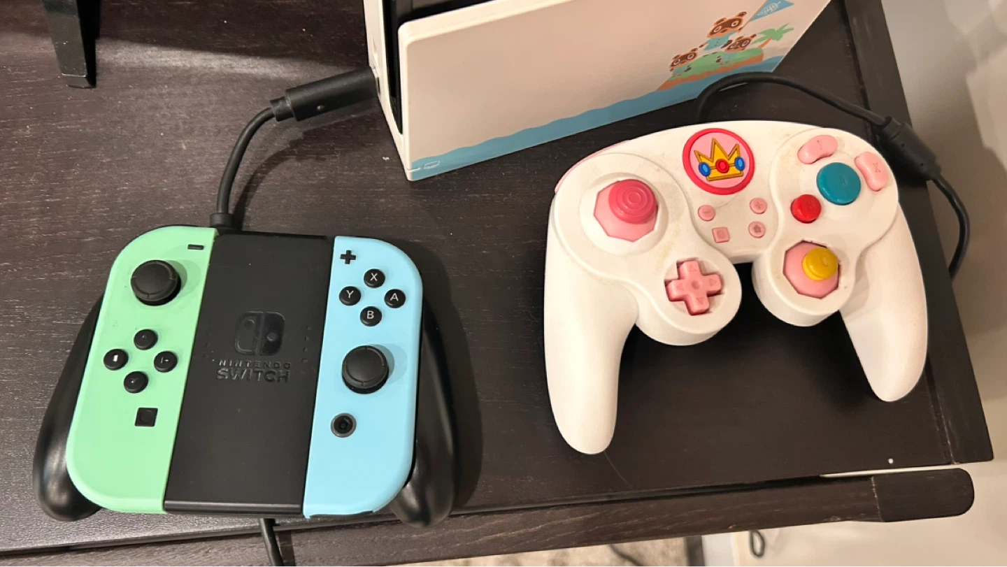 Nintendo Switch Animal Crossing Edition Console and Controller - photo 2