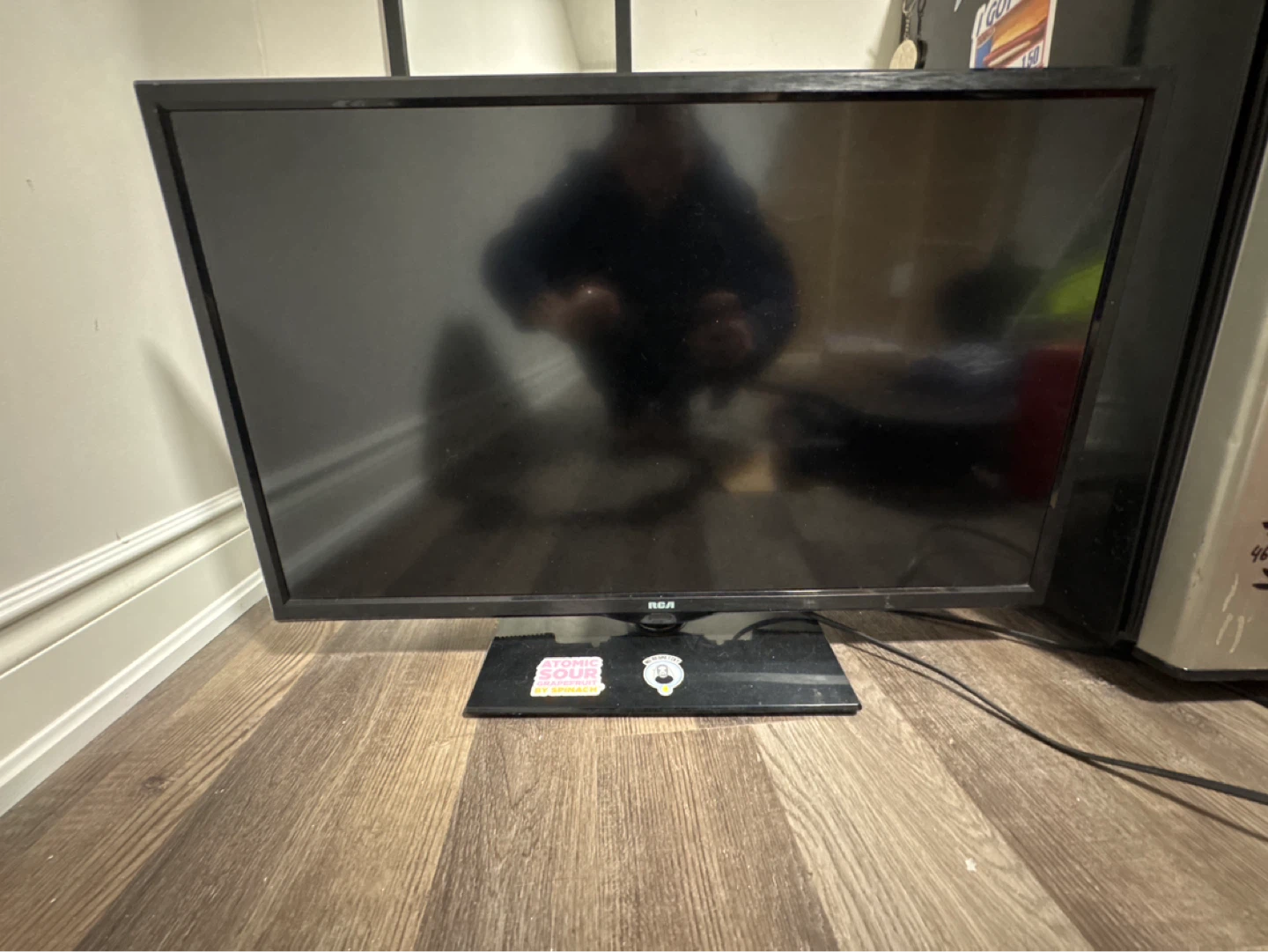 RCA 32" LED TV