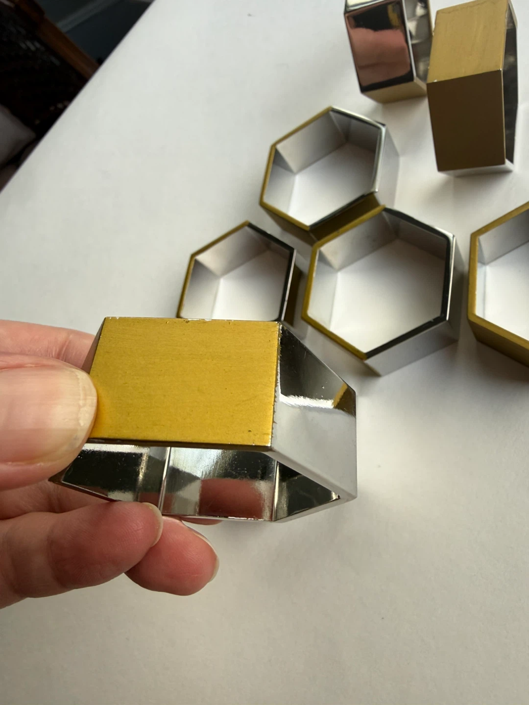 Pier 1 metal napkin rings - set of 8 - photo 3