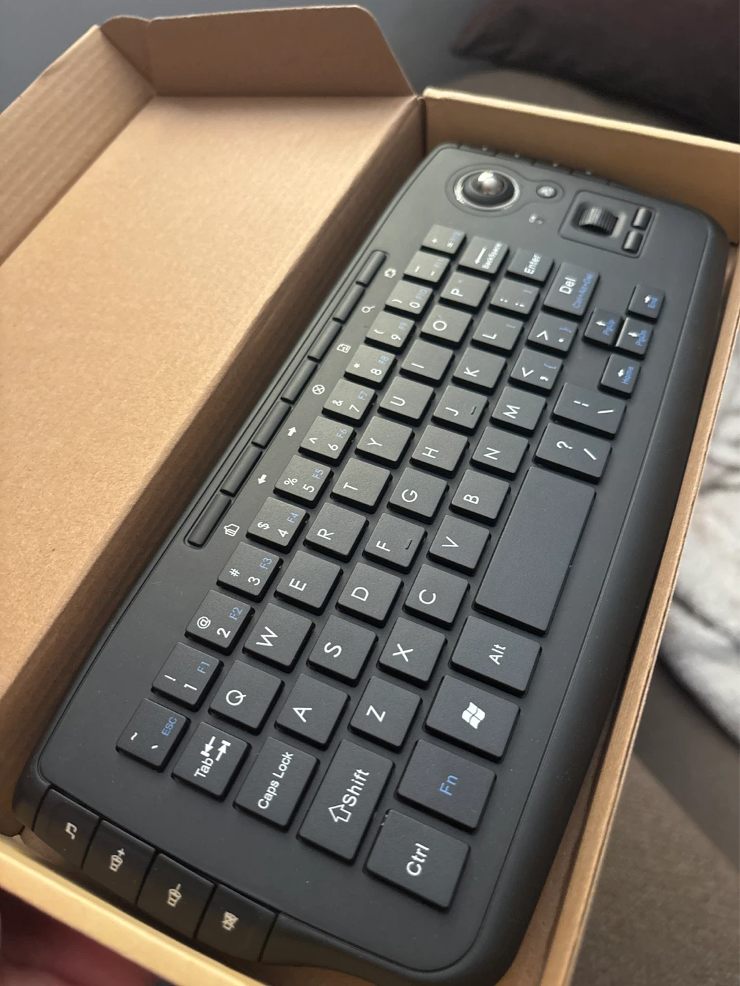 2.4G Wireless Trackball Keyboard - photo 2