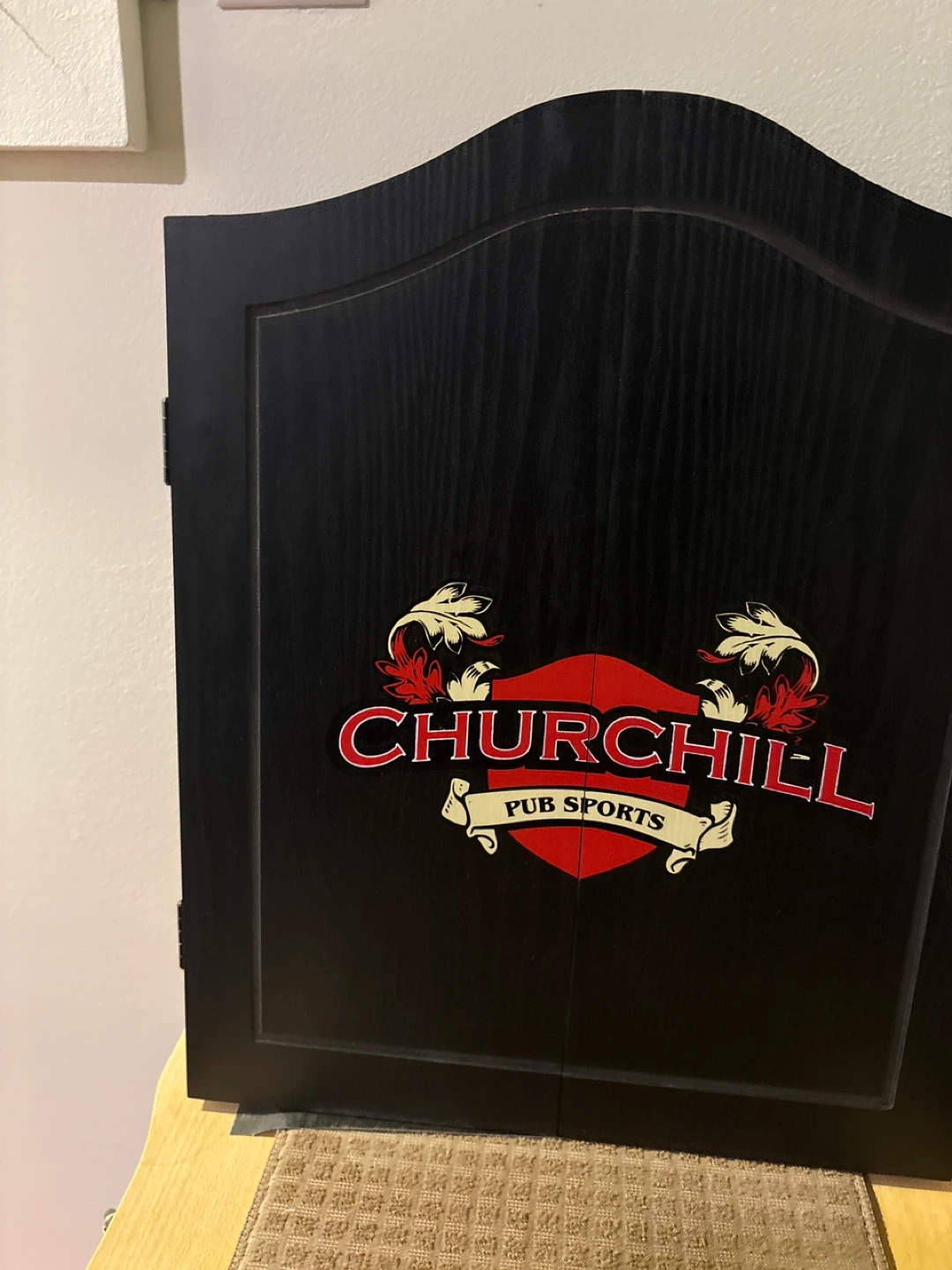 Churchill Pub Sports Dartboard Cabinet Set - photo 3