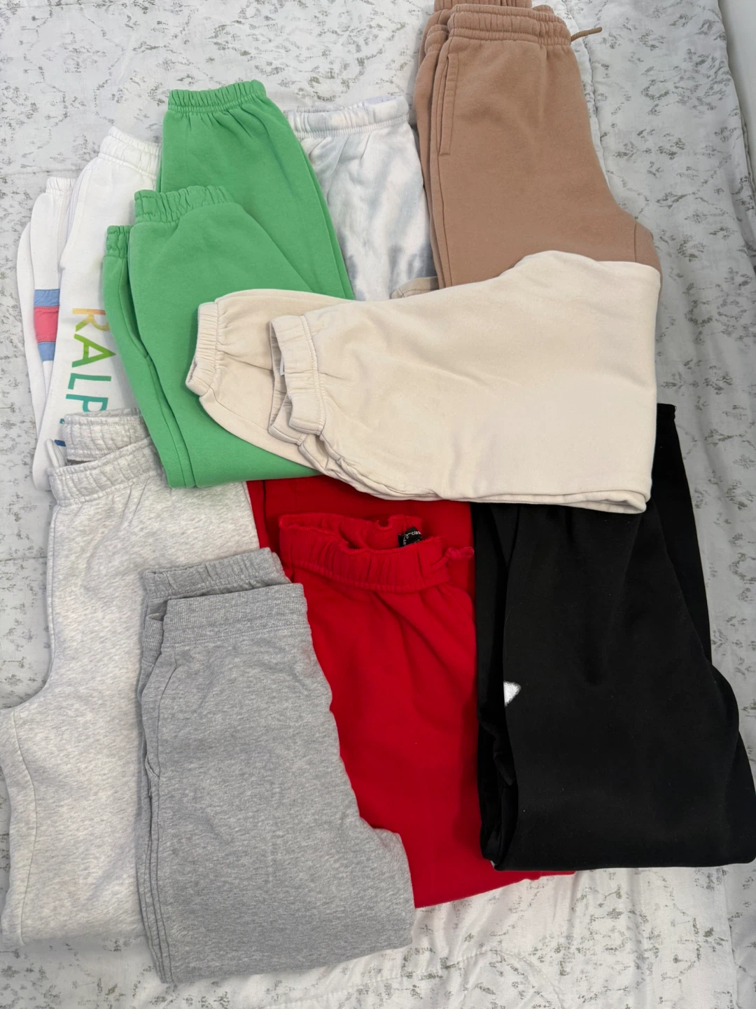 Bundle of various sweatpants
