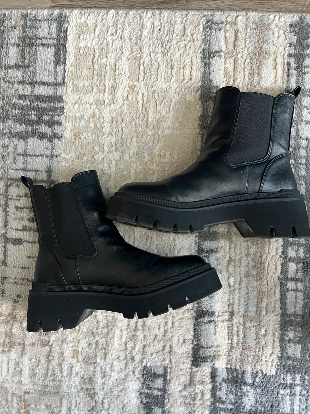 Call it Spring - Black Chelsea Boots Size US 9