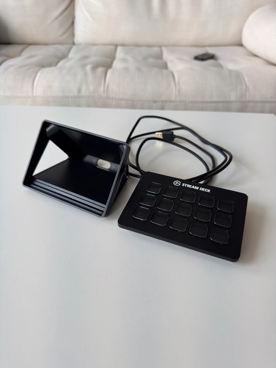 Elgato Stream Deck MK.2 with Stand