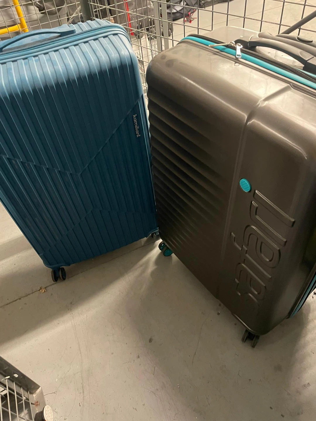 Karmilliant & Safari Luggage - 2 Piece Set