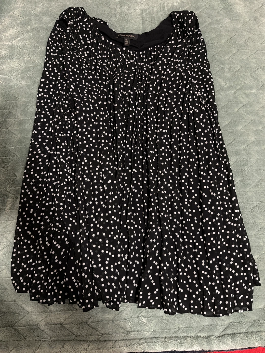 Banana Republic Black & White Polka Dot Pleated Top - XL