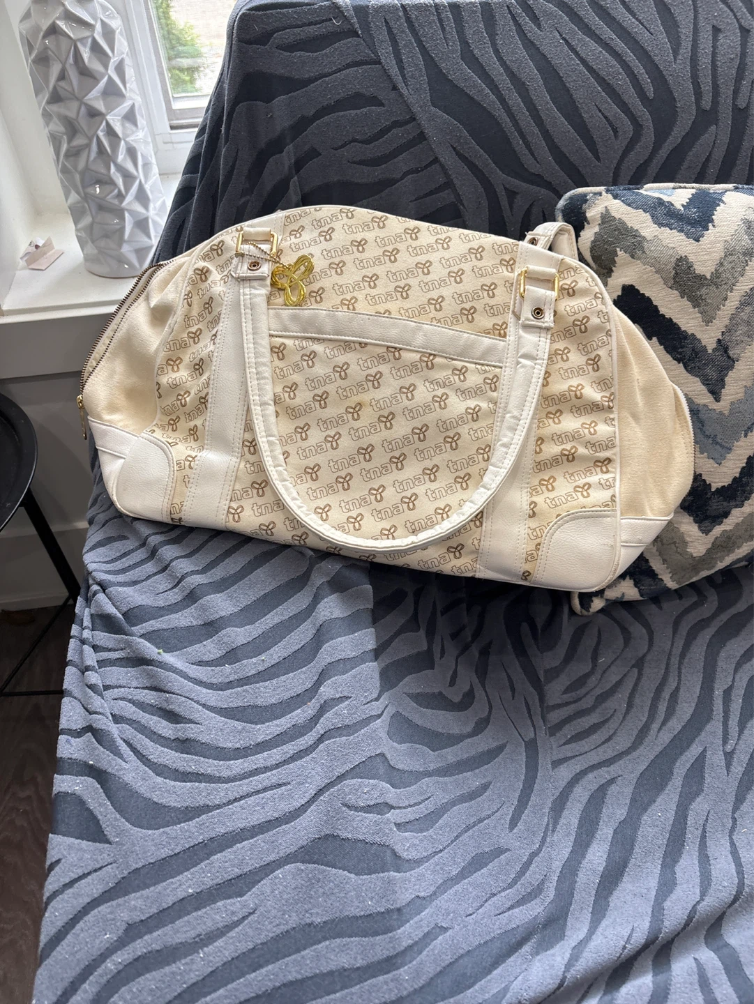 tna Cream & Gold Monogrammed Tote Bag - photo 2