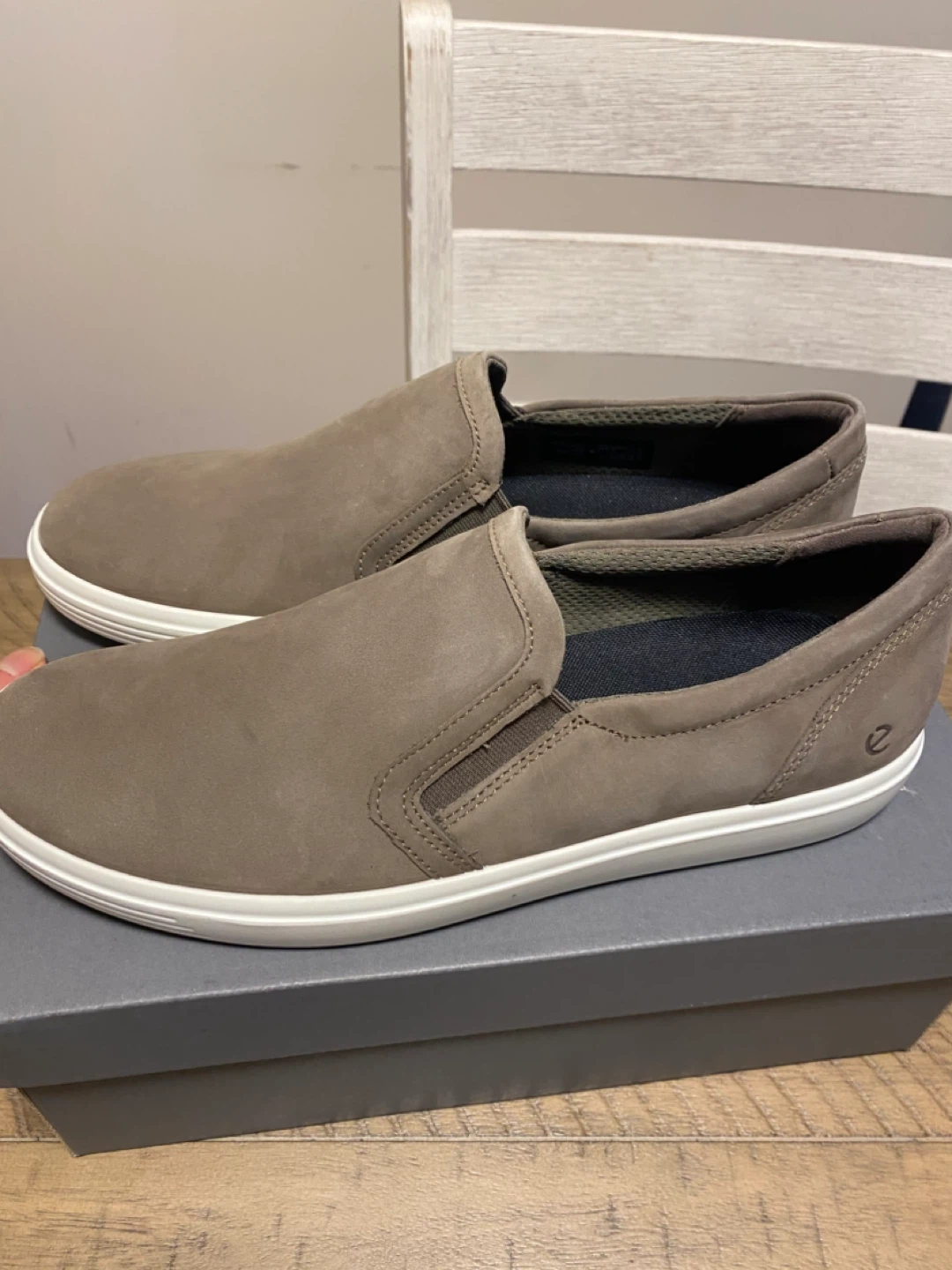 Brand new unisex Ecco sneakers size 41 and 42 - photo 3