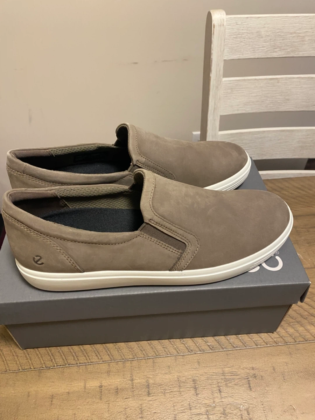 Brand new unisex Ecco sneakers size 41 and 42 - photo 5