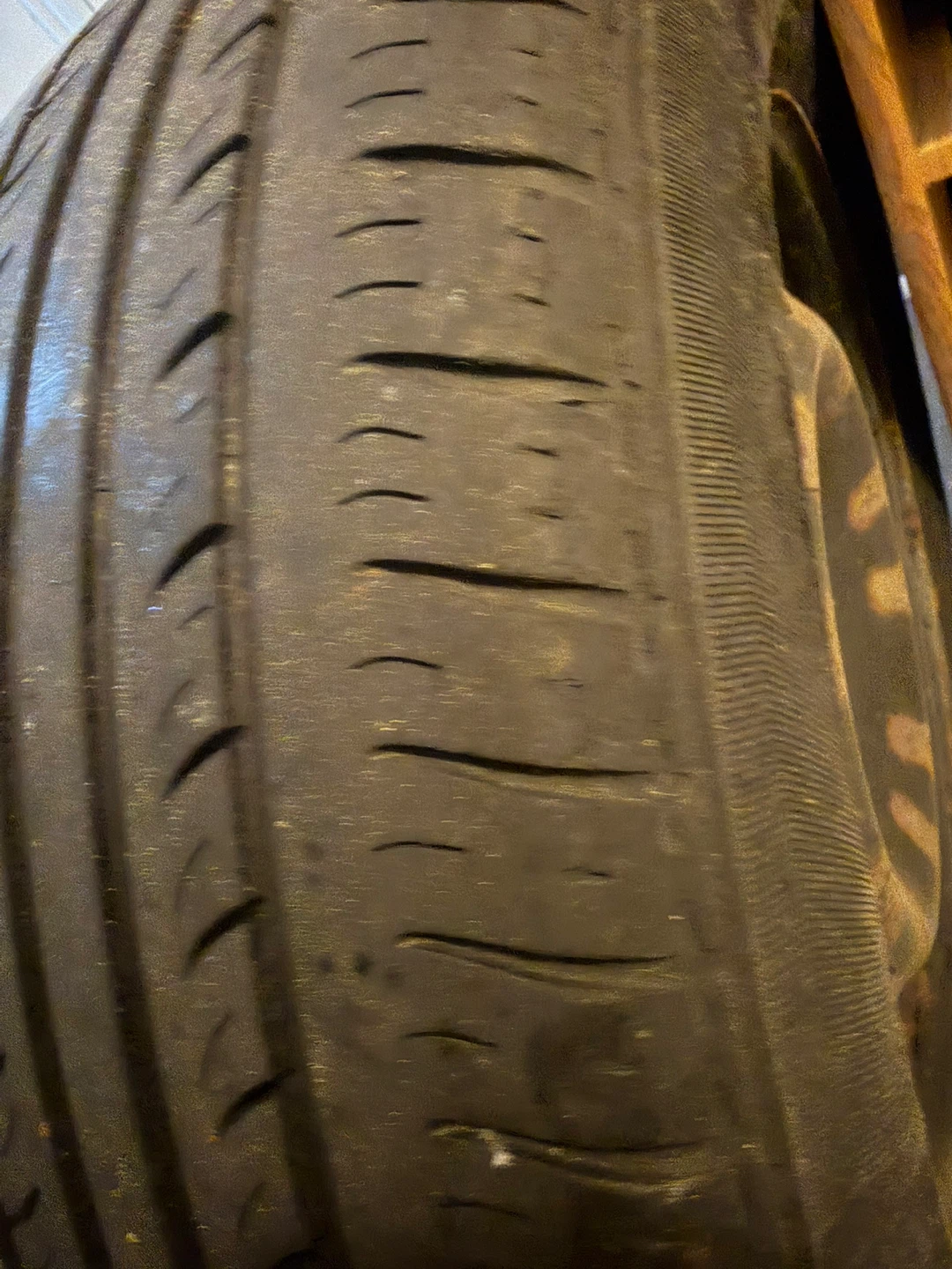 215/65R16 Tire on Rim, Summer Tires - photo 5