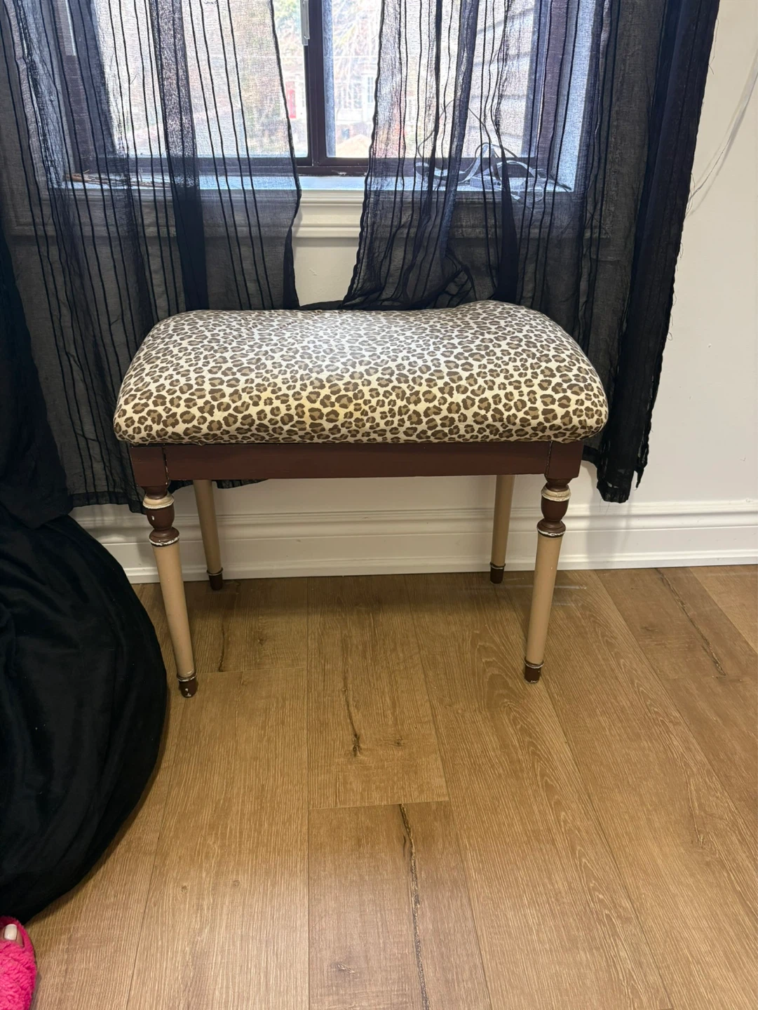 VINTAGE PIECE Leopard Print Vanity Stool - photo 4