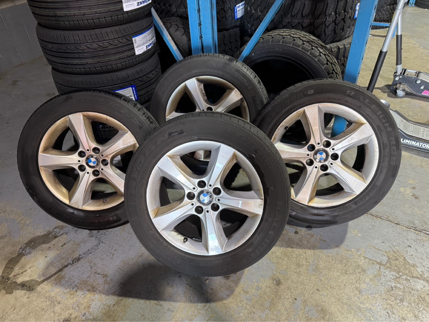 Sell 4 BMW X5 rims with tires