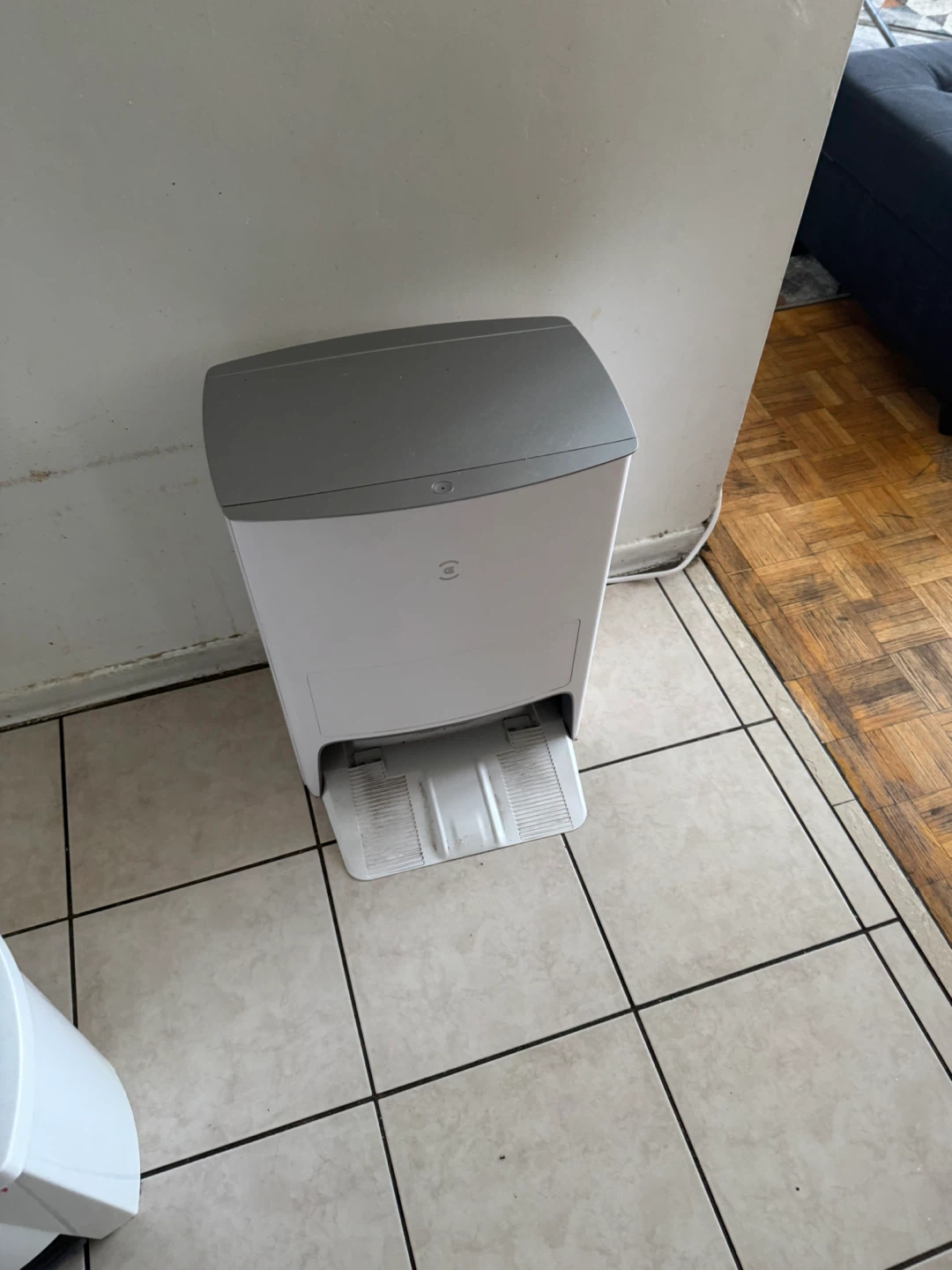 ECOVACS DEEBOT T10 Robotic Vacuum & Mop - photo 2