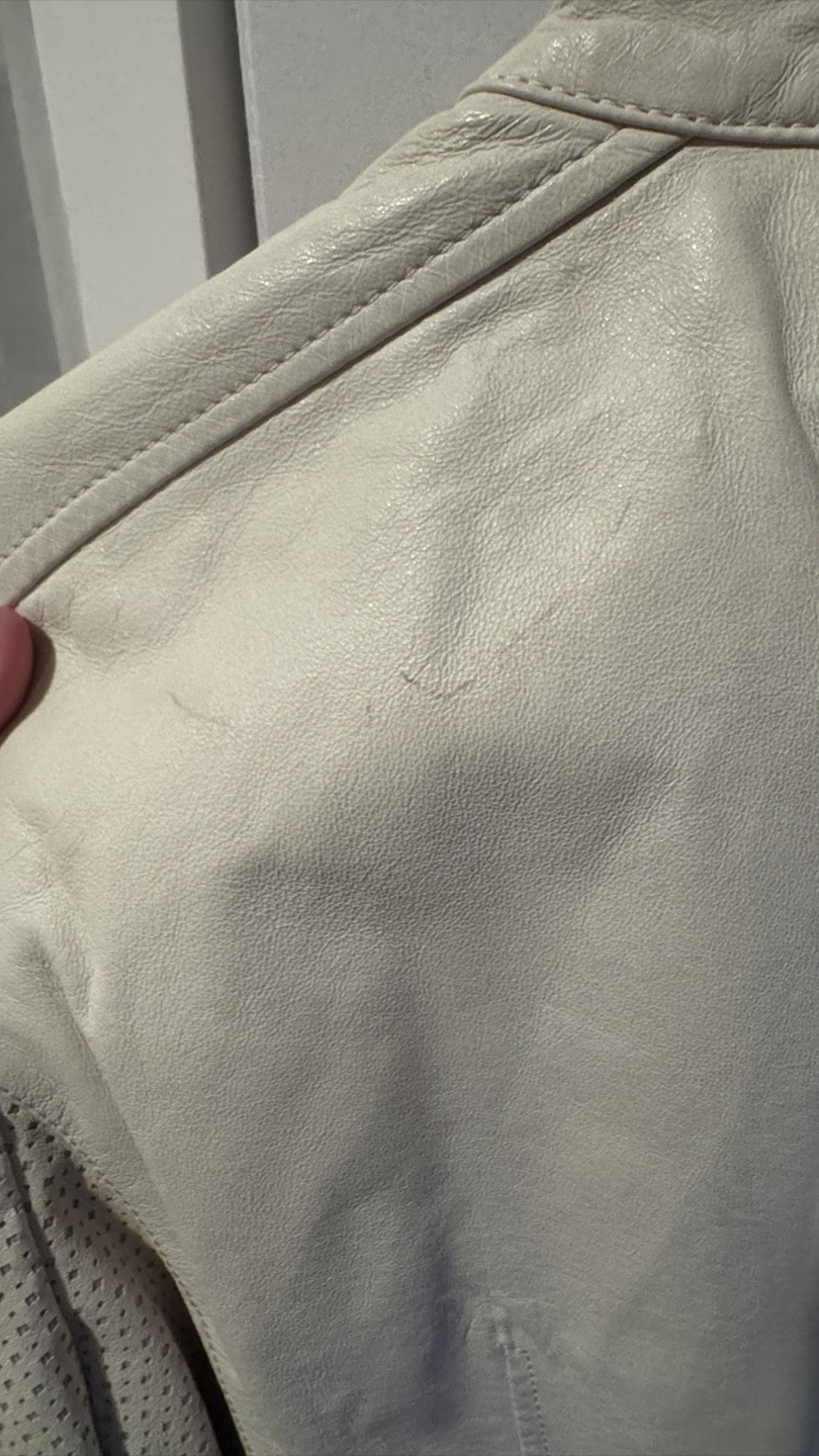 Danier White Leather Jacket Size S/P - photo 5