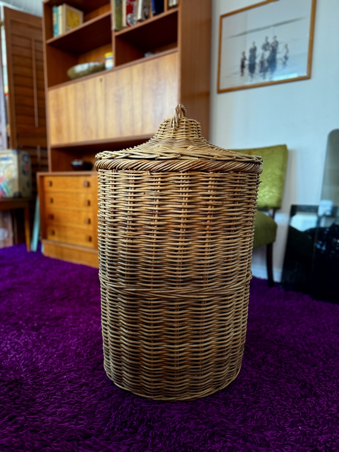 XL Vintage Wicker Hamper / Lidded Basket - photo 3