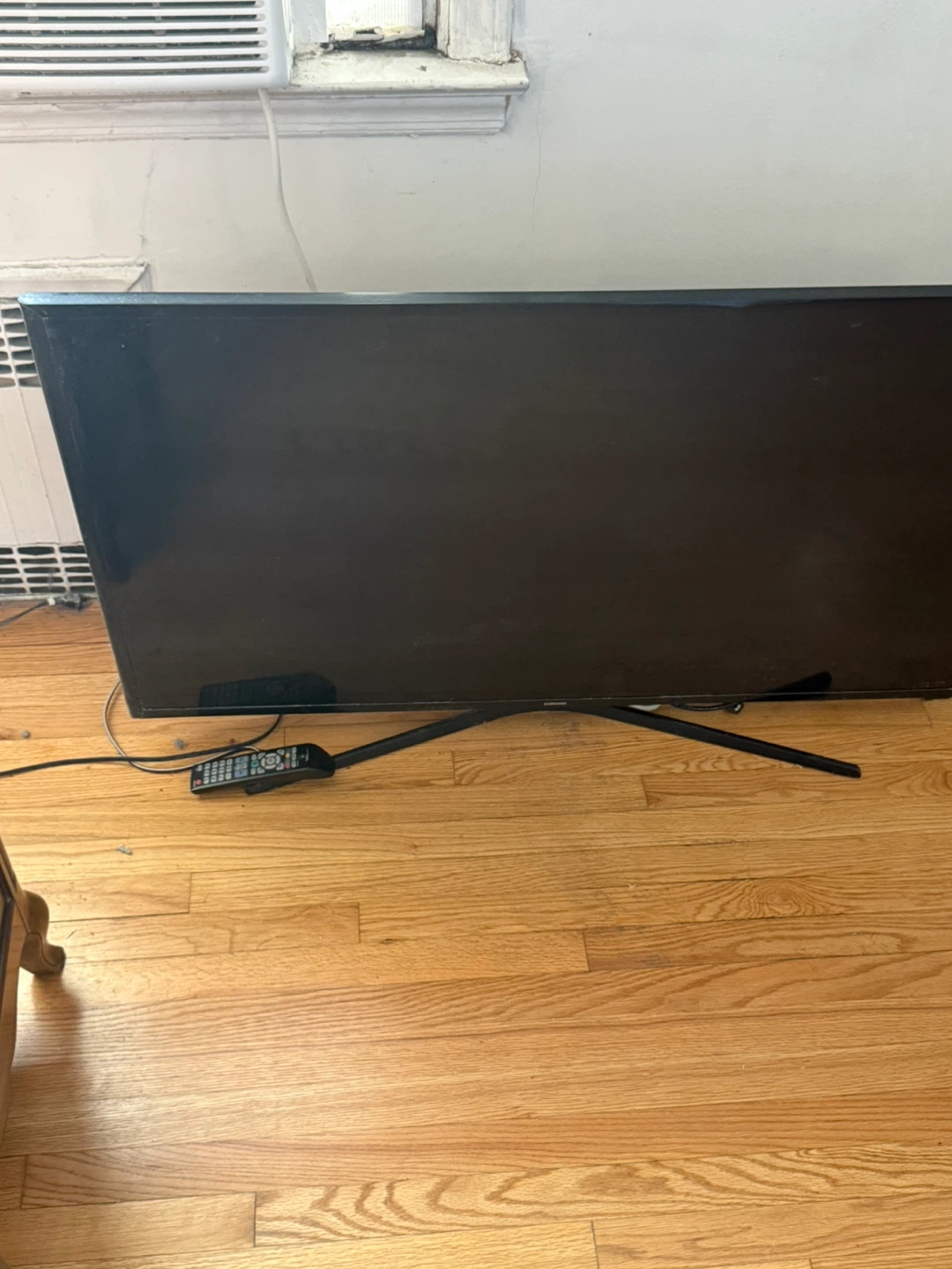 Samsung Smart TV with Remote