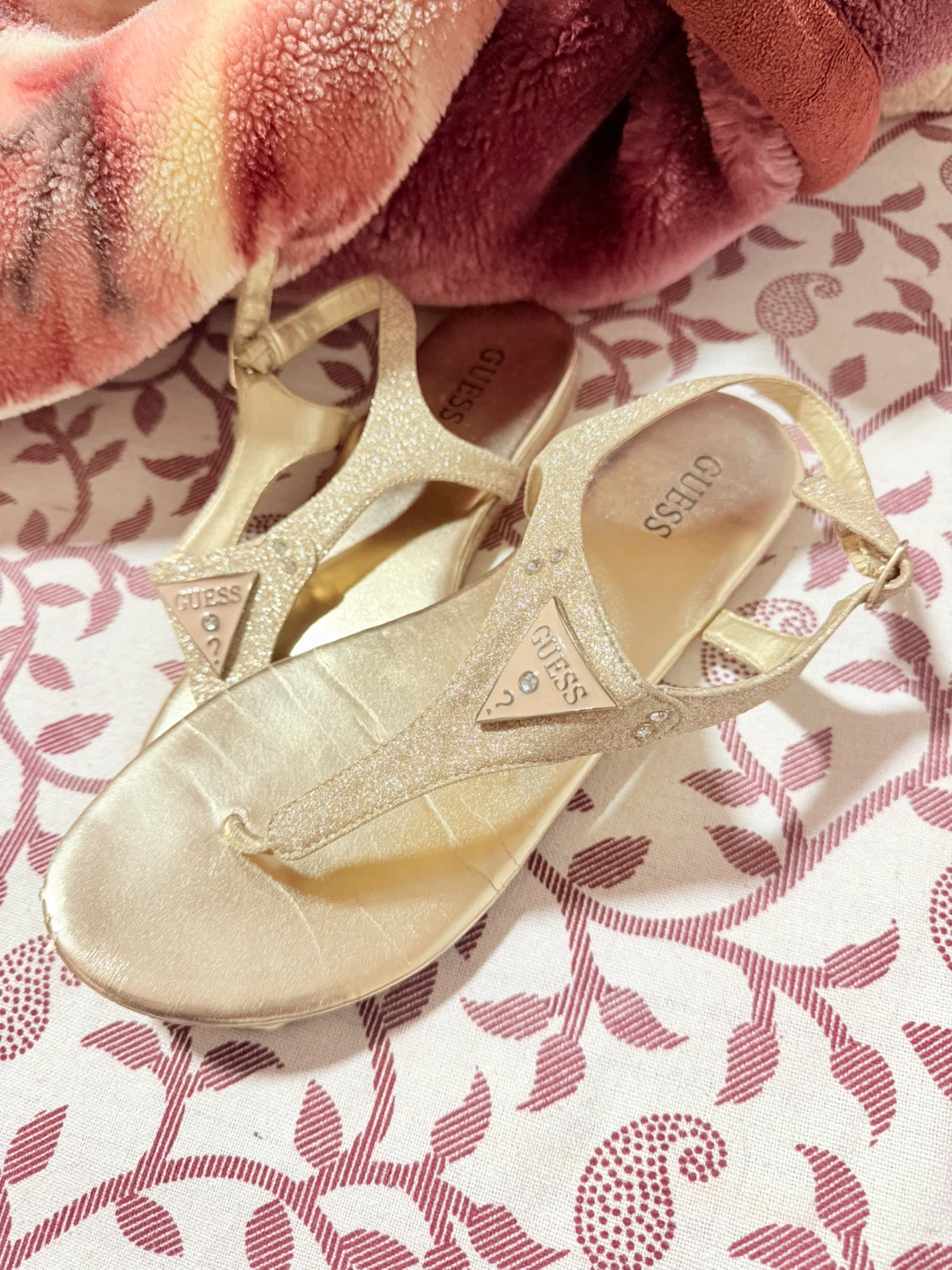 Guess Glitter Sandals