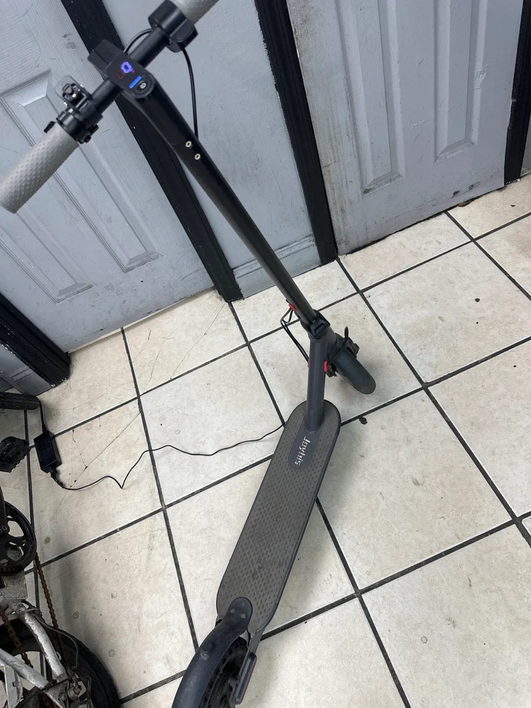 Gotrax Electric Scooter - photo 3