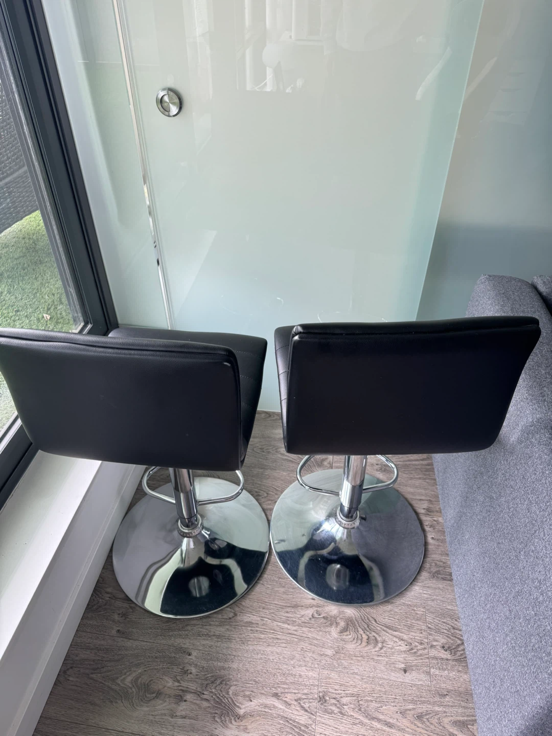 Pair of Black Faux Leather Bar Stools - photo 3