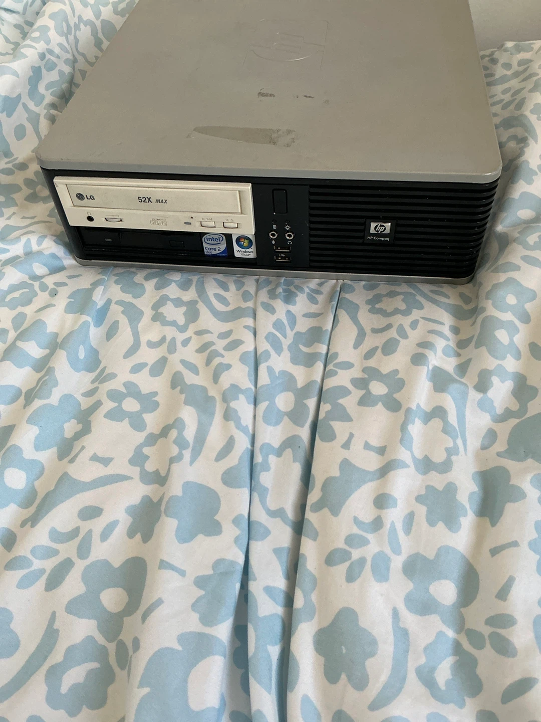 Retro 2000s PC case