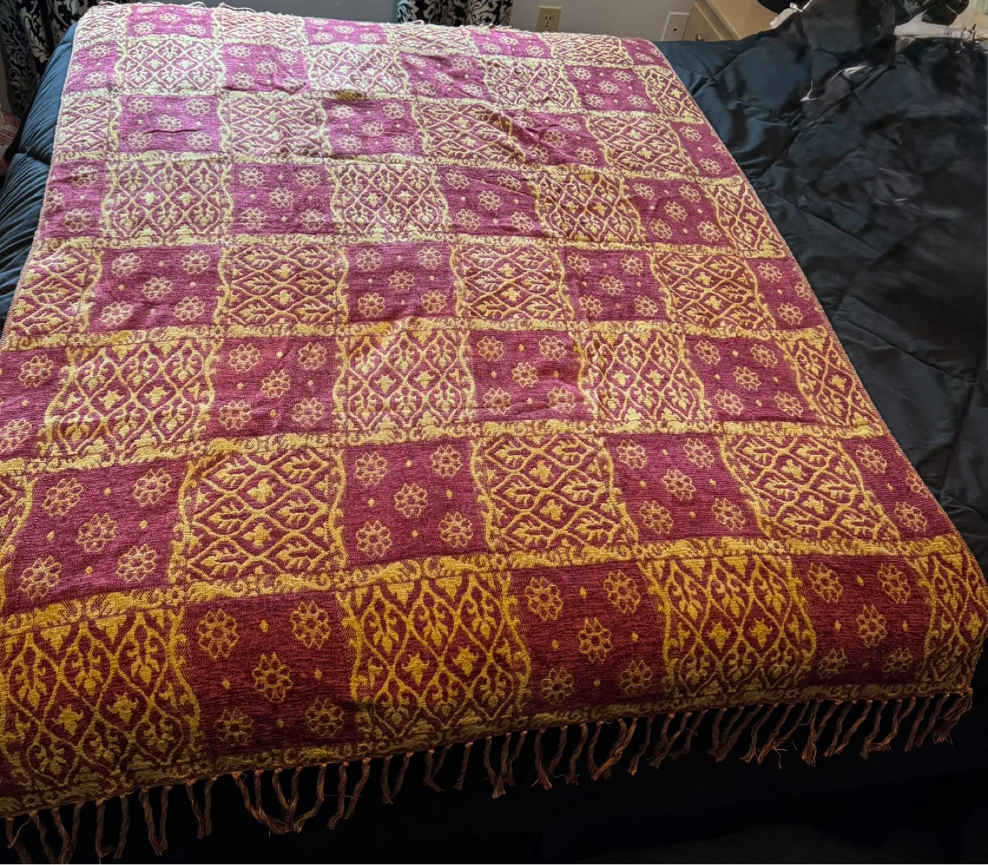 Textured Throw Blanket - Burgundy and Gold