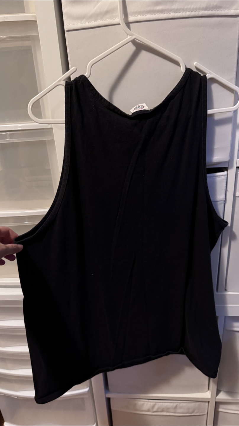 Black Tank Top with Dripping Skull Graphic - photo 2