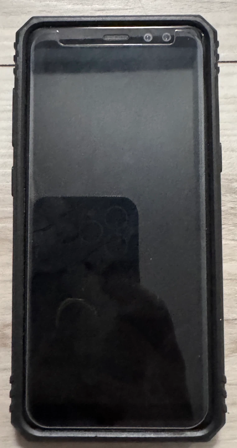 Samsung A8 (2018) - photo 2