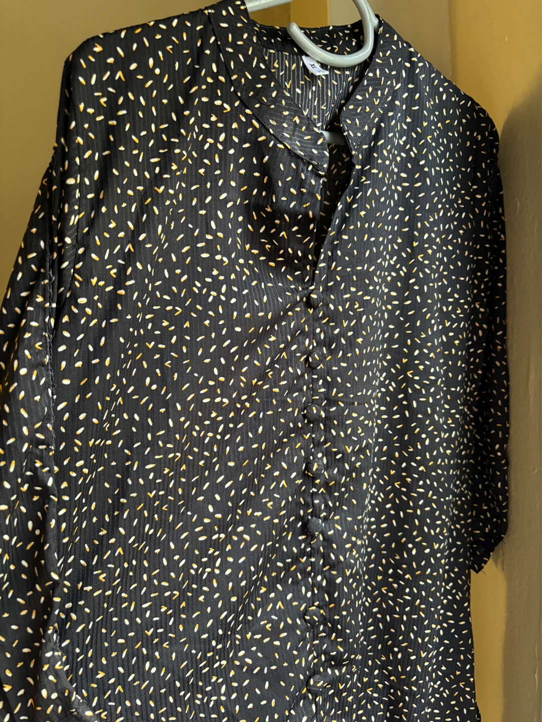 Black and White Speckled Button-Up Shirt - Size XL