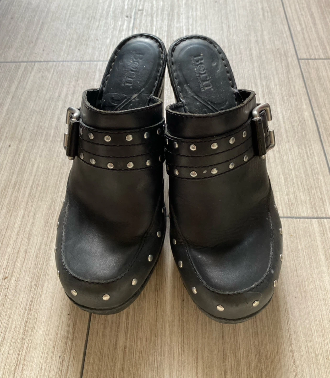 Studded leather clogs - photo 2