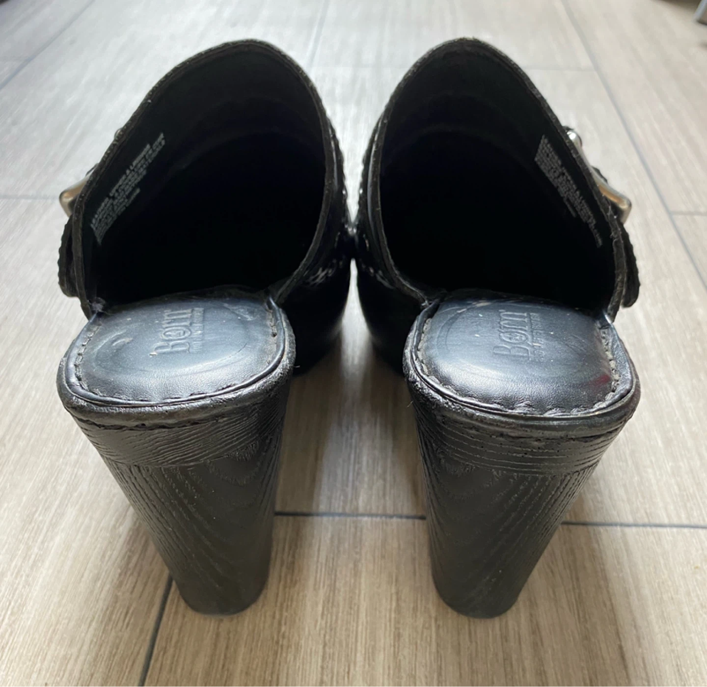 Studded leather clogs - photo 3