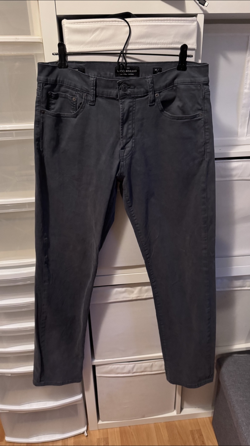 Lucky Brand 221 Straight Fit Grey Jeans Size 32/32