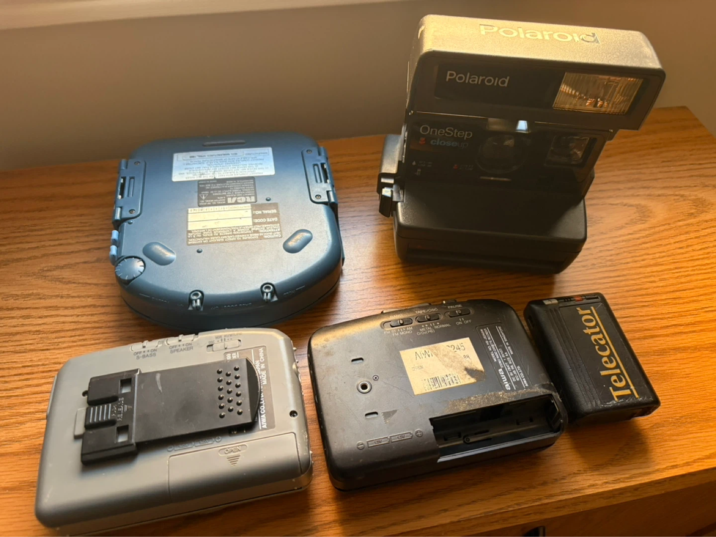 Polaroid OneStep CloseUp Instant Camera & everything in the pics - photo 2