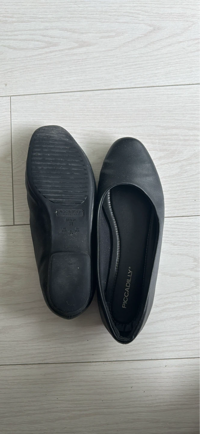 Piccadilly Women's Black Ballet Flats