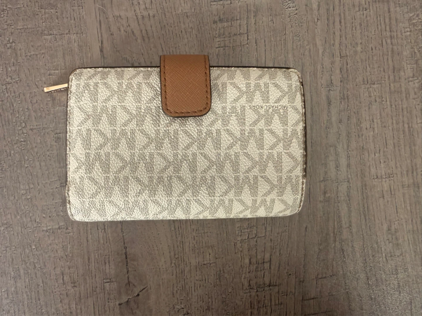 Michael Kors Wallet - photo 2