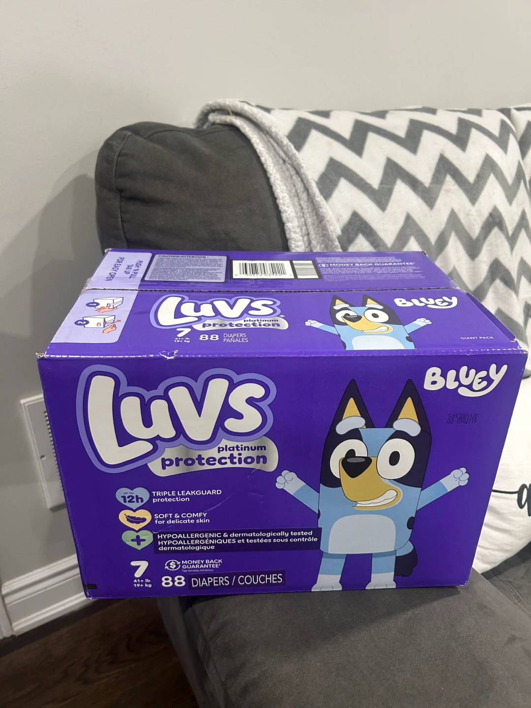 Luvs Platinum Protection Bluey Diapers Size 7 - 88 Count