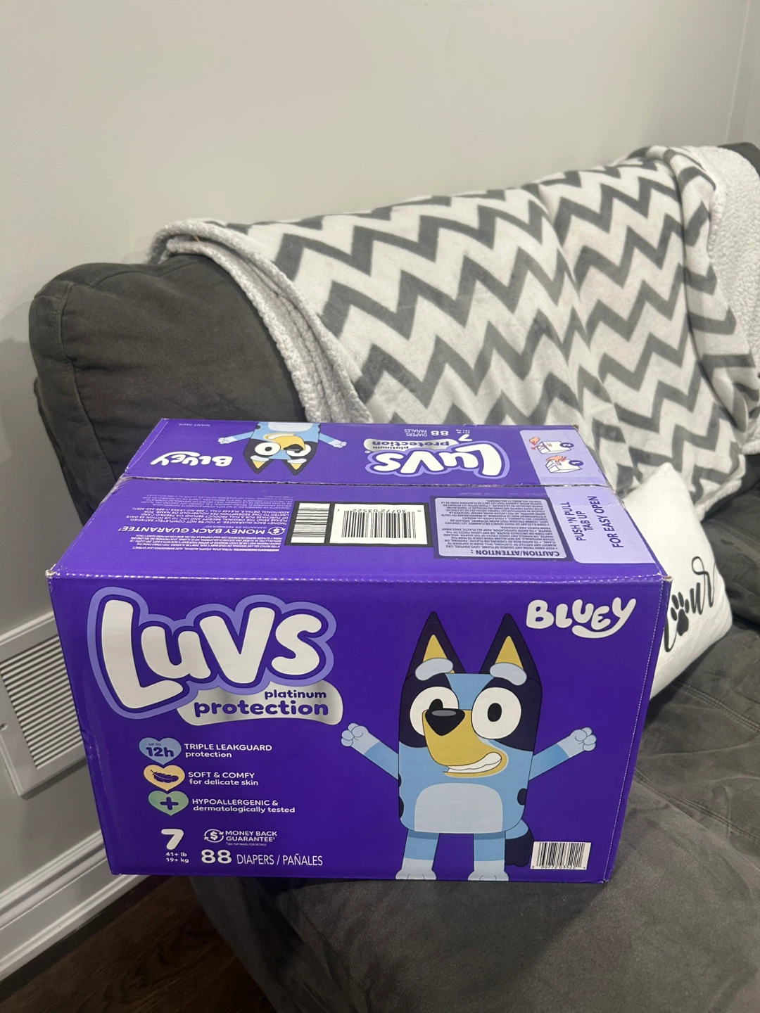 Luvs Platinum Protection Bluey Diapers Size 7 - 88 Count - photo 2