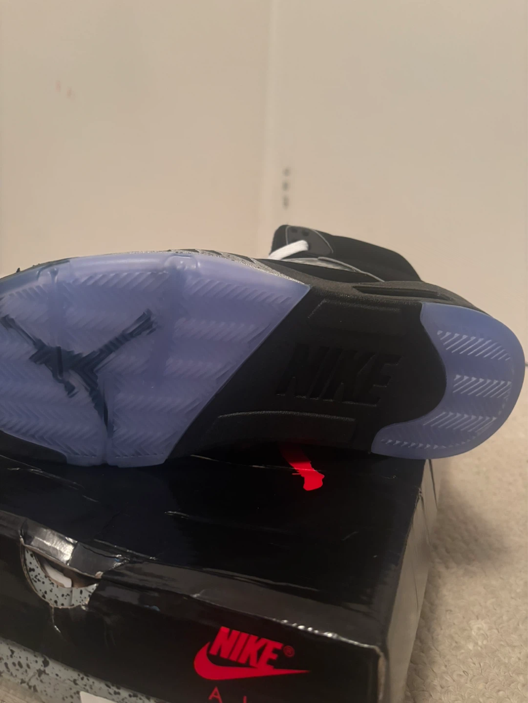 Jordan 5 Retro metallic - photo 4