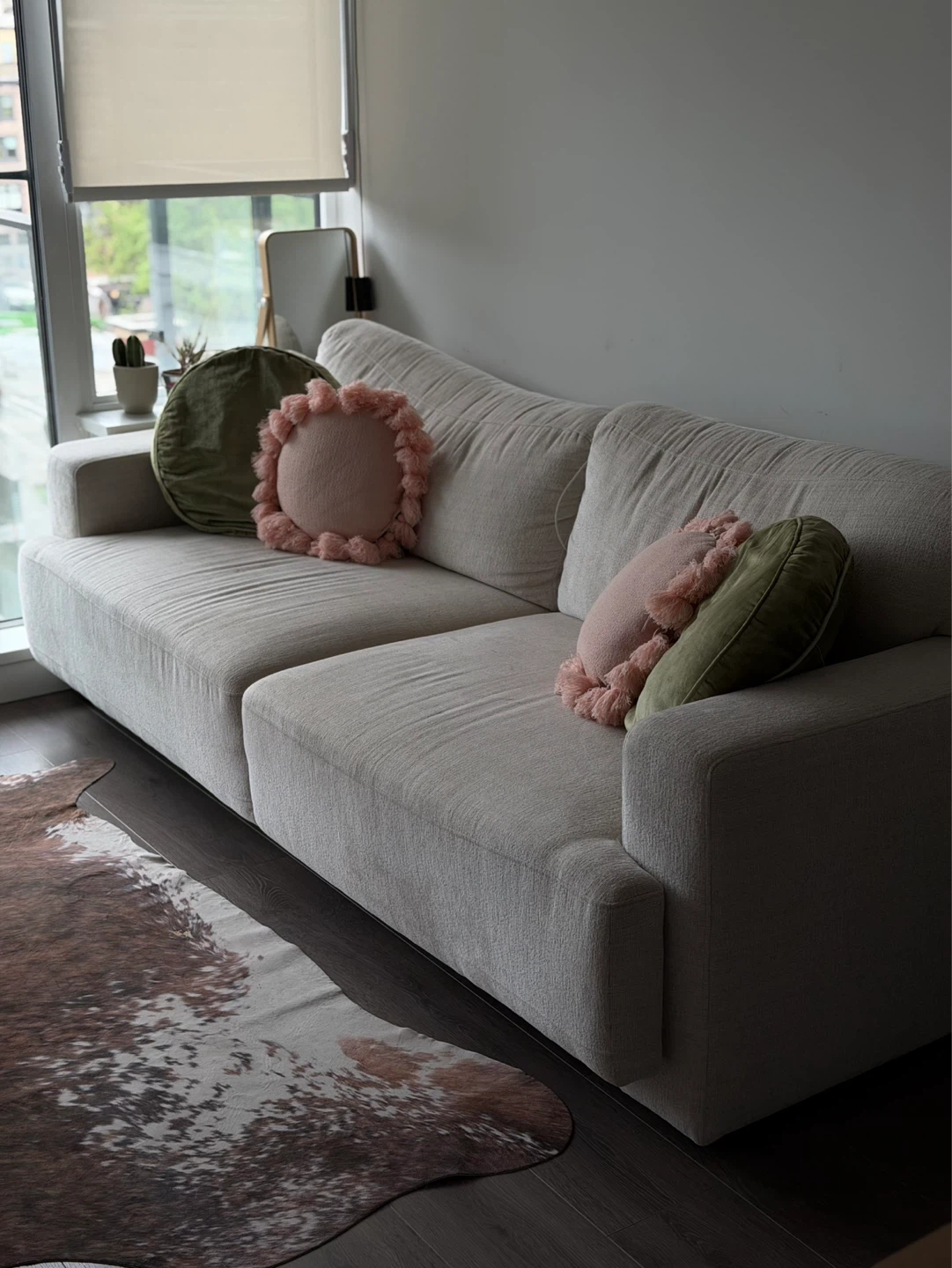 Modern Beige Fabric Sofa 300$ - photo 3