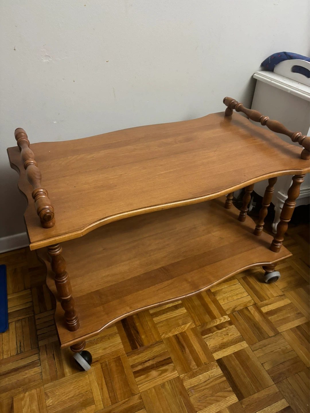 Vintage wooden serving cart bar cart on wheel - photo 3