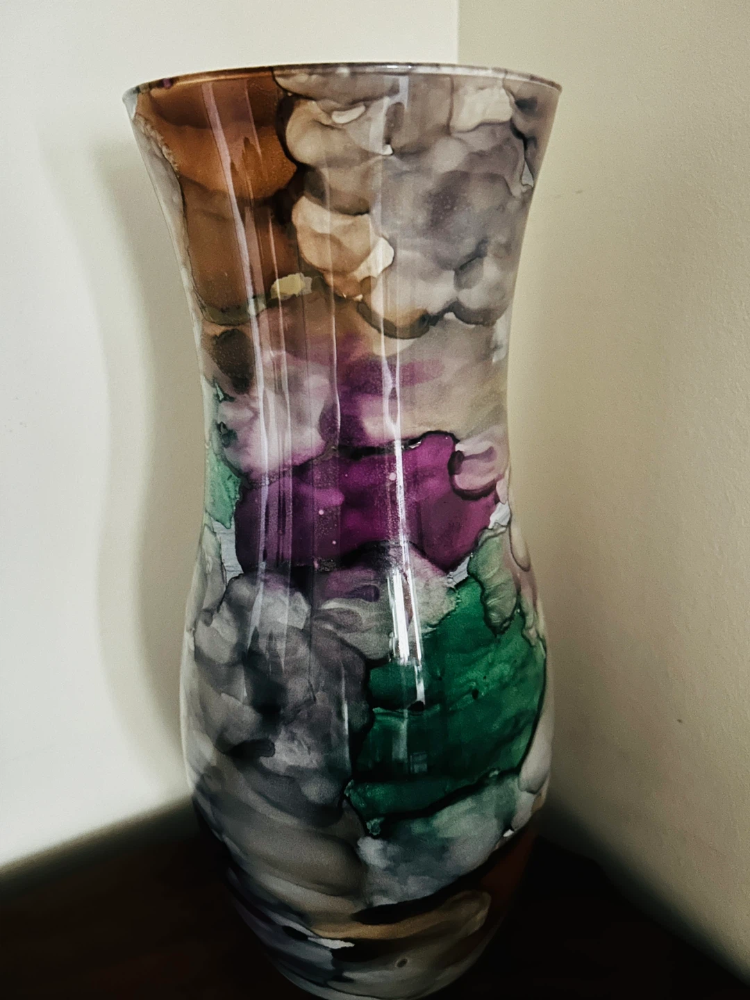 Magnificent 16” Glass Vase - photo 2