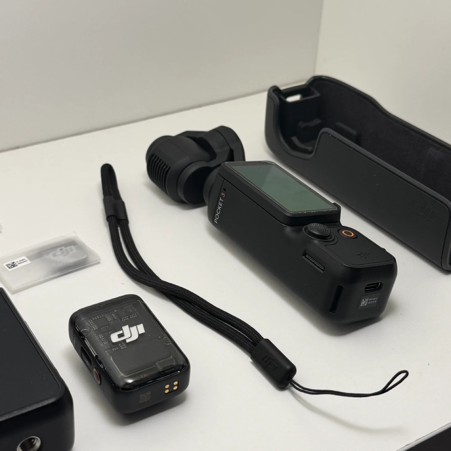 DJI Osmo Pocket 3 Creator Combo - photo 2