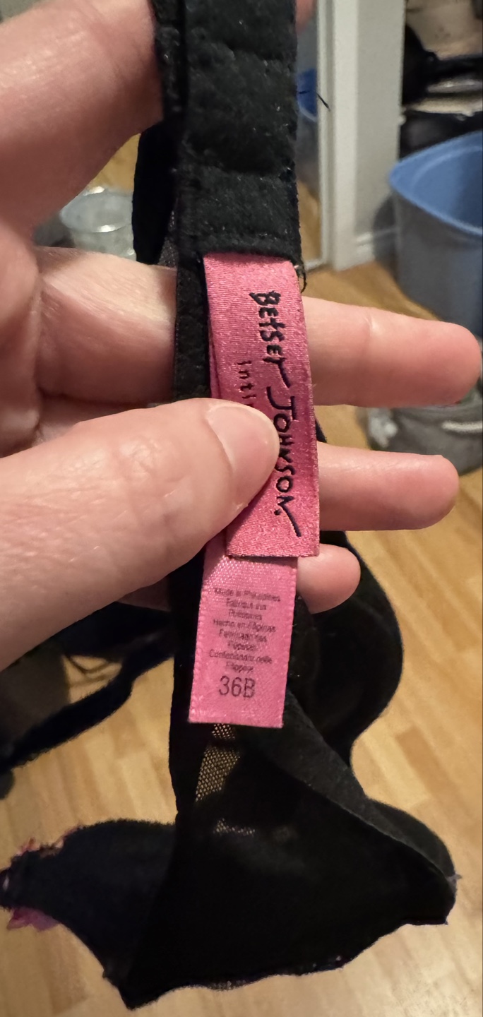 Betsey Johnson Black Lace Bra 36B - photo 5