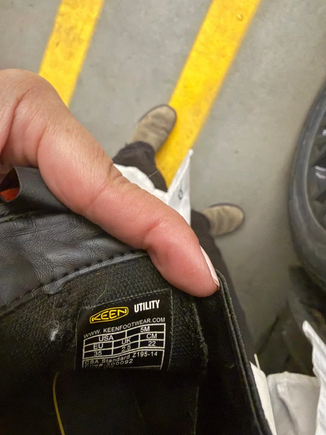 KEEN Utility Work Boots - Size 5M - photo 3