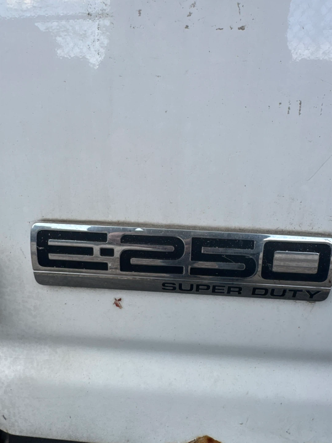 2008 Ford E-250 Super Duty Cargo Van - photo 5