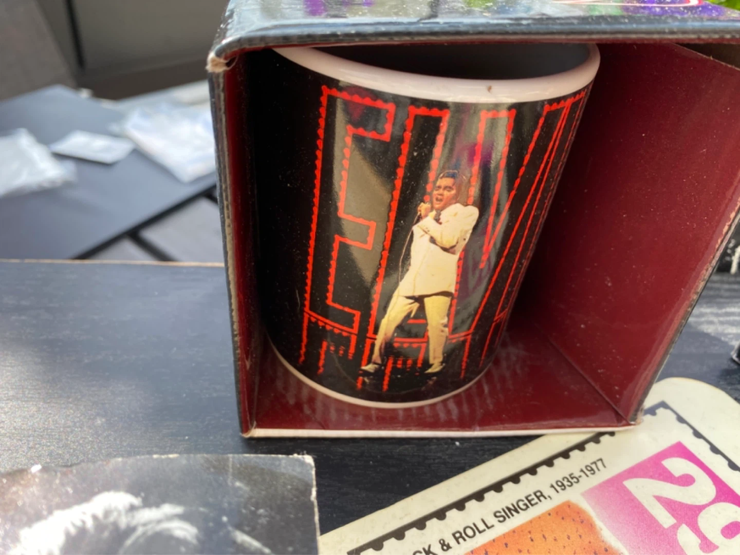 Elvis Presley stuff movies cards etc - photo 2