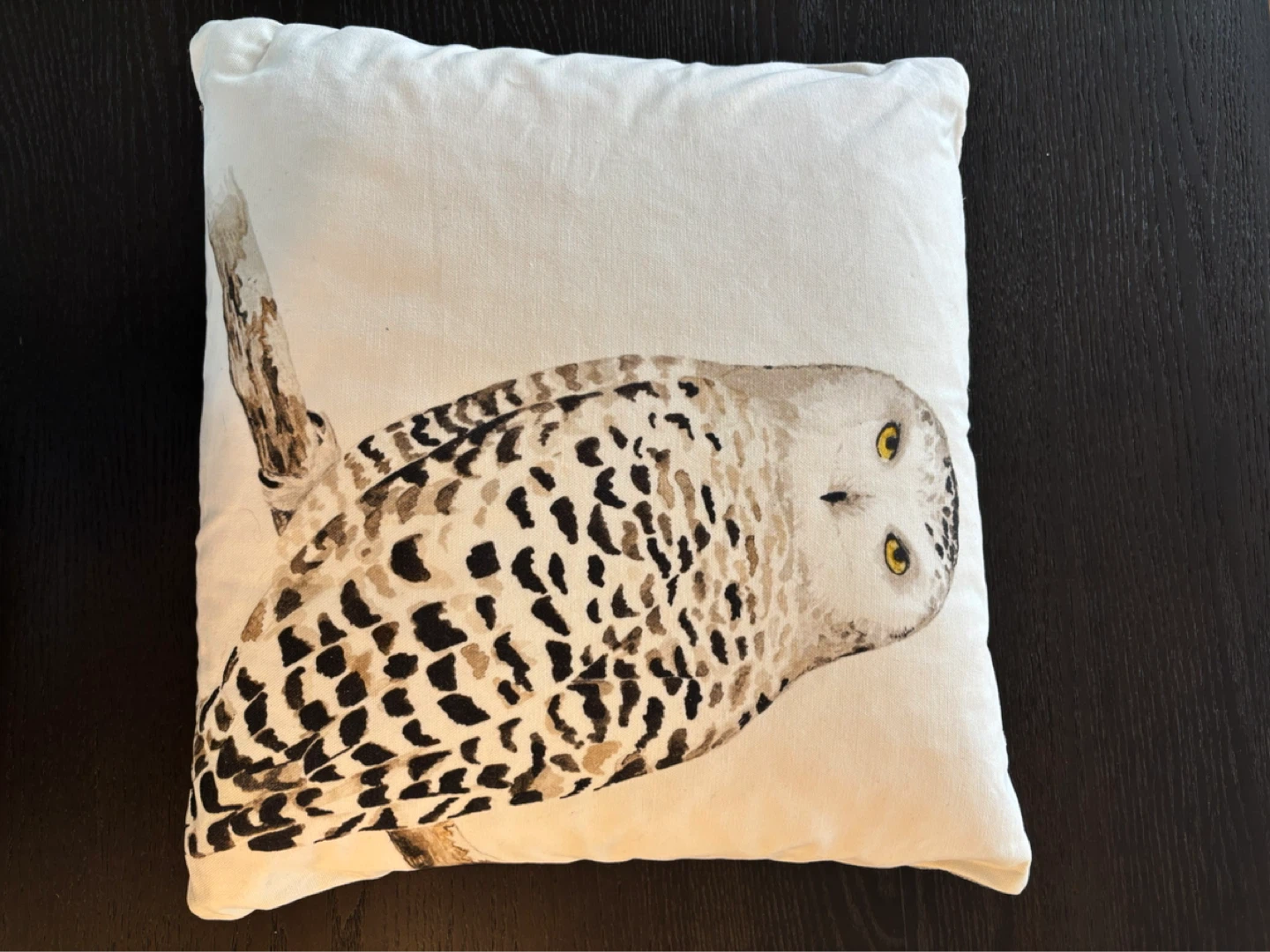 Throw Pillow with Snowy Owl Design