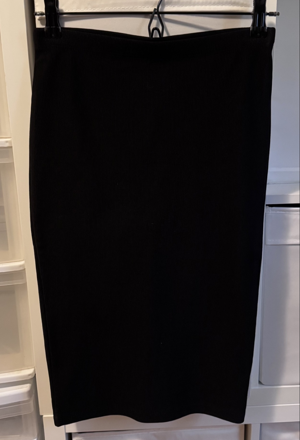 Black ribbed midi skirt - Size S