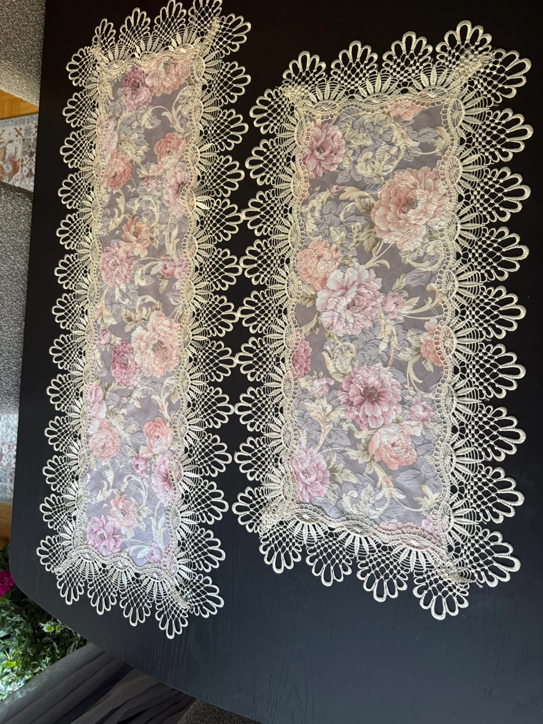 Floral Lace Table Runner - Set of 2