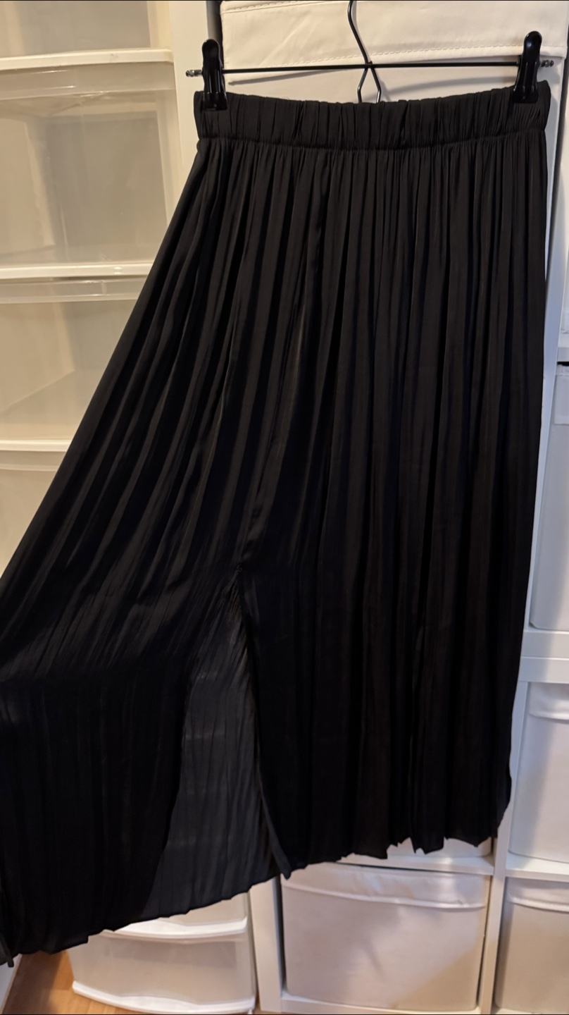 Top Shop Black Pleated Maxi Skirt with Slits Size 4 - photo 2